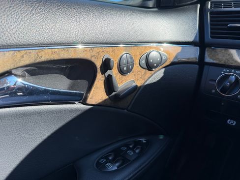 Used 2008 Mercedes-Benz E 350 Sedan image 21