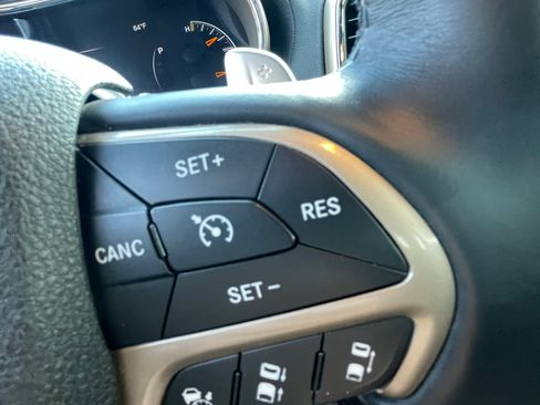 Used 2016 Jeep Grand Cherokee Summit AWD/4WD image 12
