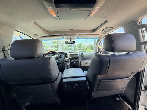 Used 2012 Toyota Sequoia Platinum AWD/4WD image 24