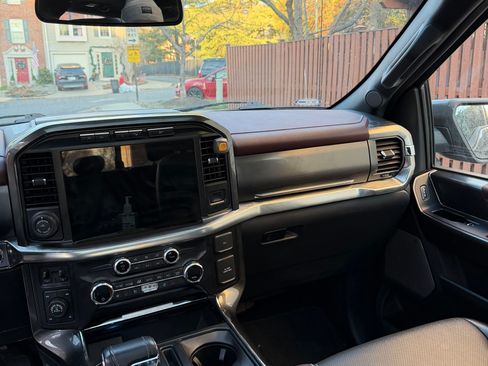 Used 2021 Ford F150 Lariat w/ Equipment Group 502A High image 13