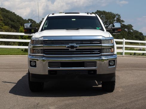 Used 2015 Chevrolet Silverado 2500 LTZ AWD/4WD image 20