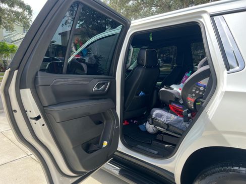 Used 2021 GMC Yukon SLT w/ SLT Luxury Package RWD image 23