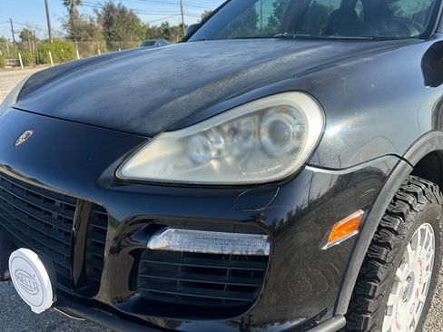 Used 2008 Porsche Cayenne Turbo image 10