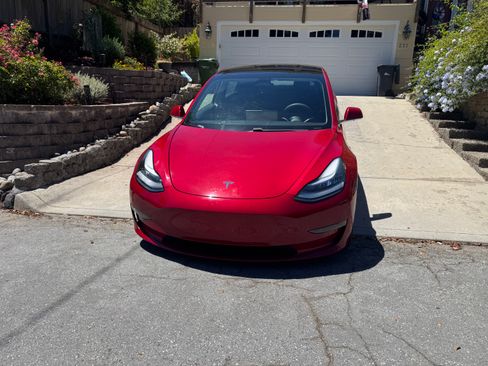 Used 2019 Tesla Model 3 Mid Range RWD image 1