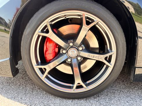 Used 2013 Nissan 370Z NISMO w/ Bose Pkg image 17