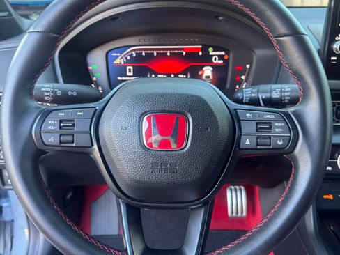 Used 2023 Honda Civic Type R image 6