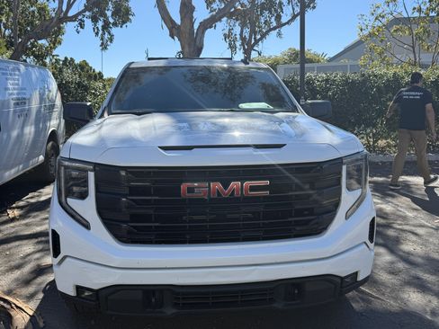 Used 2022 GMC Sierra 1500 Elevation image 4