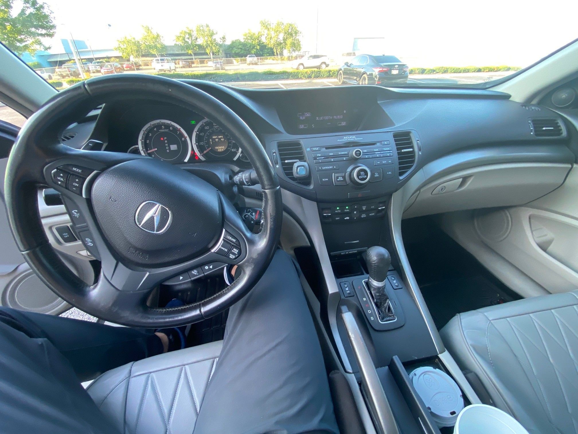 Used 2010 Acura TSX V6 Sedan FWD image 4