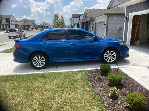 Used 2010 Toyota Corolla S w/ S EVP Pkg #3 FWD image 5