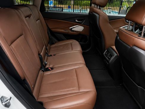 Used 2019 Acura RDX w/ Advance Package FWD image 9