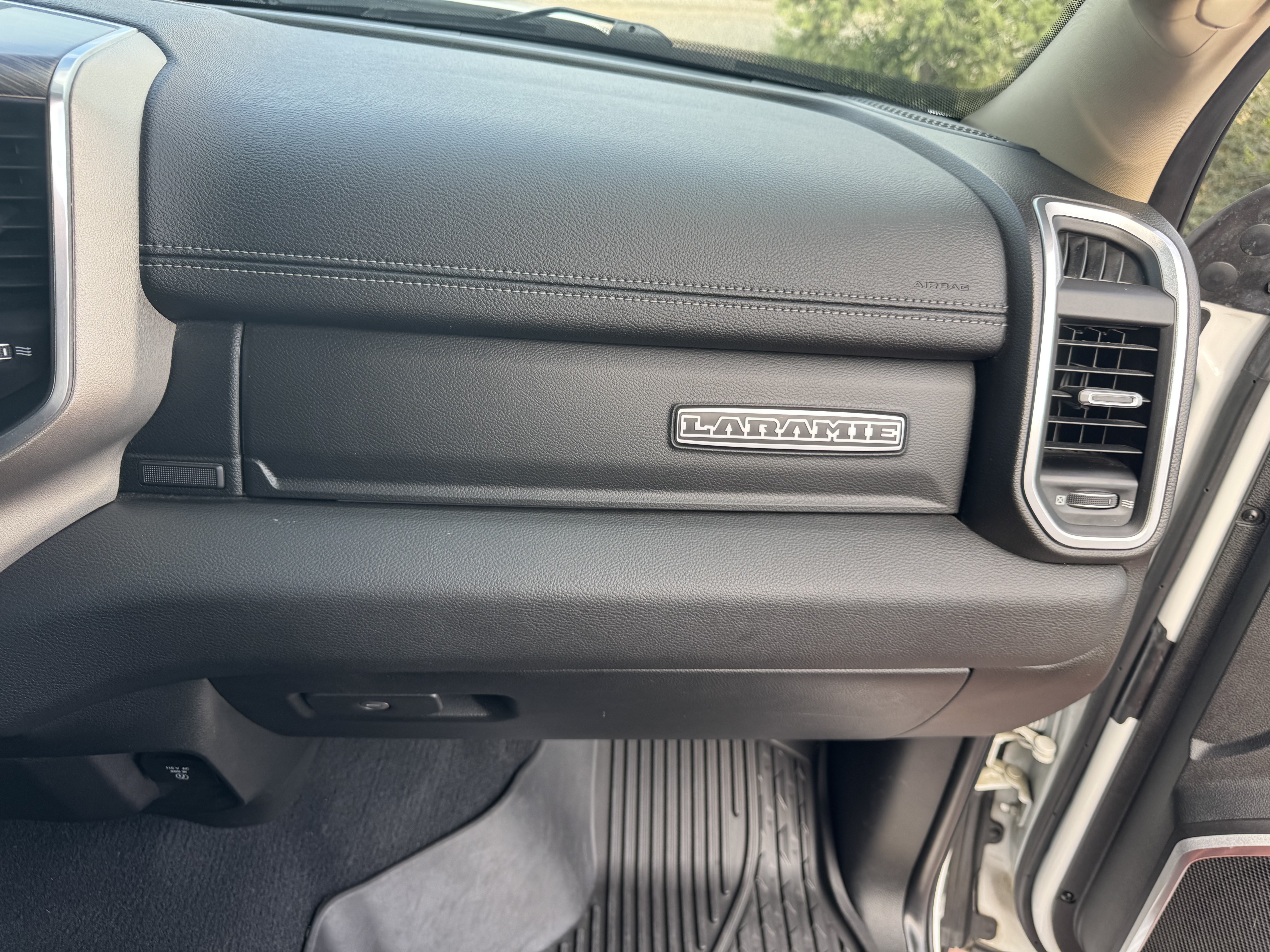 Used 2020 RAM 2500 Laramie AWD/4WD image 23