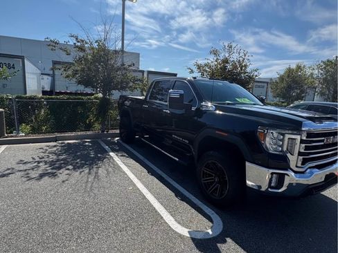 Used 2020 GMC Sierra 2500 SLT w/ SLT Premium Plus Package image 4