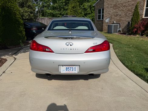 Used 2013 INFINITI G37 Sport w/ Premium Pkg RWD image 10