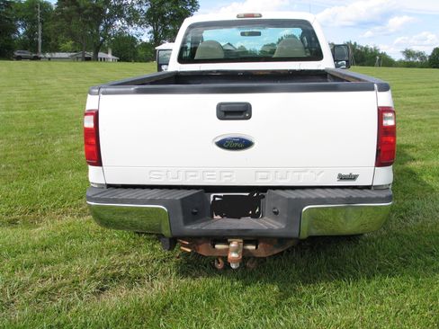 Used 2009 Ford F250 XL AWD/4WD image 8