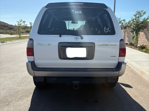 Used 1999 Toyota 4Runner Limited w/ Upgrade Value Pkg 5 AWD/4WD image 4