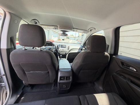 Used 2021 Chevrolet Equinox LT AWD/4WD image 9