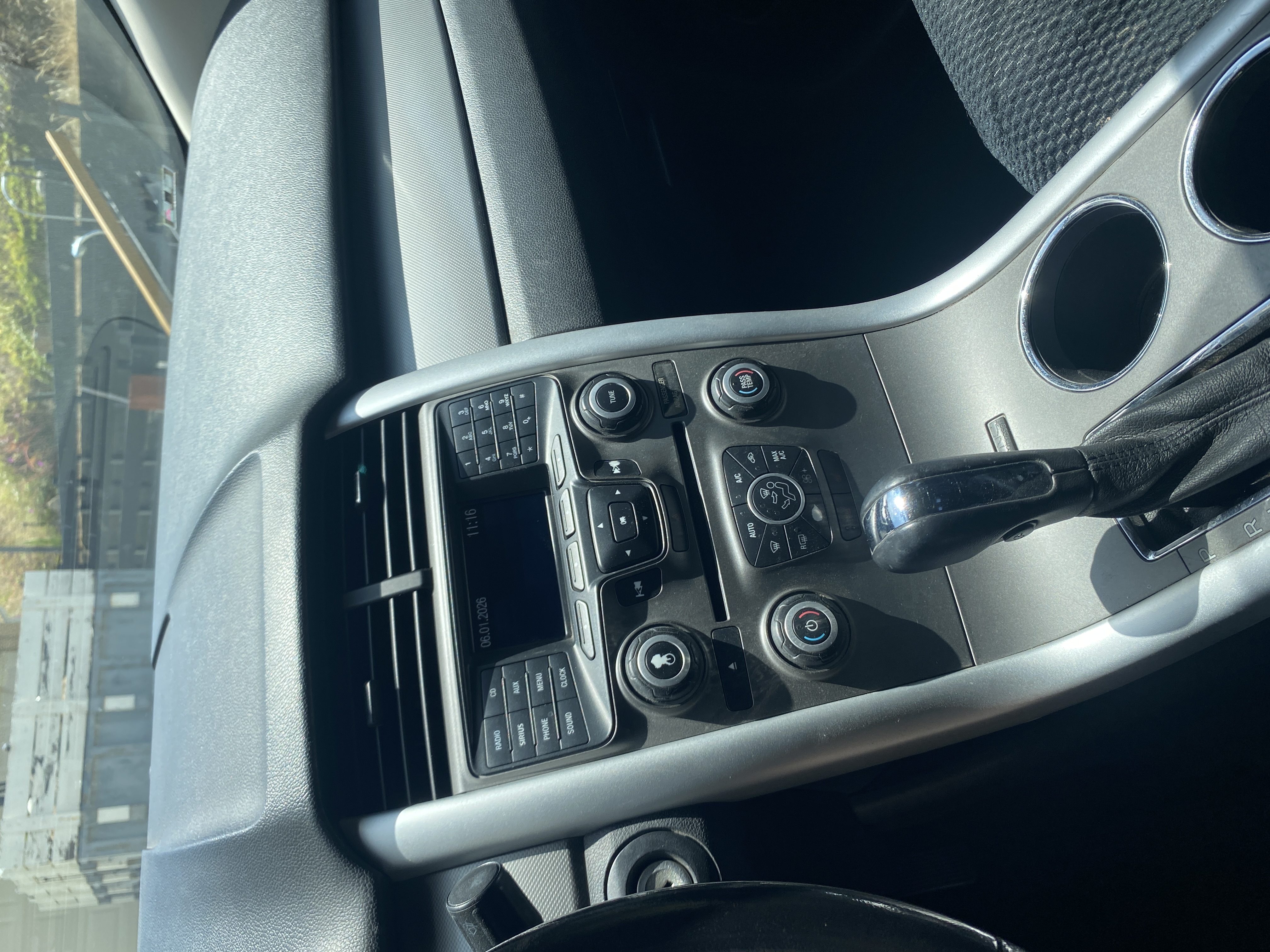 Used 2013 Ford Edge SEL FWD image 9