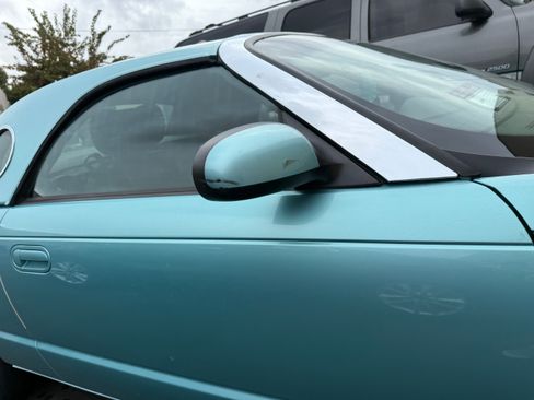 Used 2002 Ford Thunderbird image 15