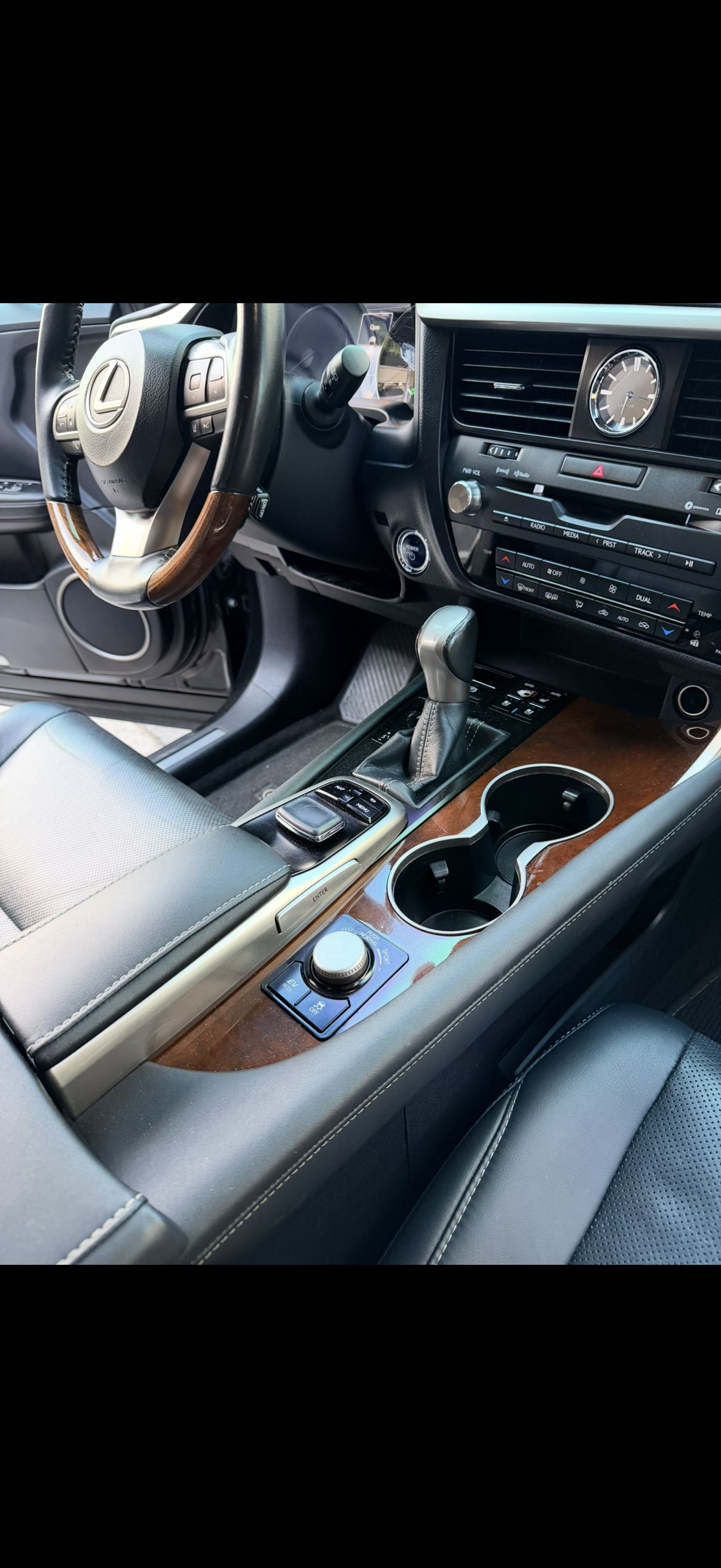 Used 2018 Lexus RX 450h AWD w/ Premium Package image 14