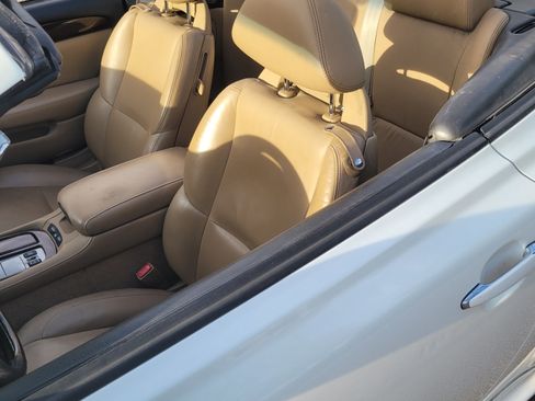 Used 2006 Lexus SC 430 Convertible image 6