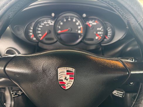Used 2002 Porsche 911 Cabriolet image 9