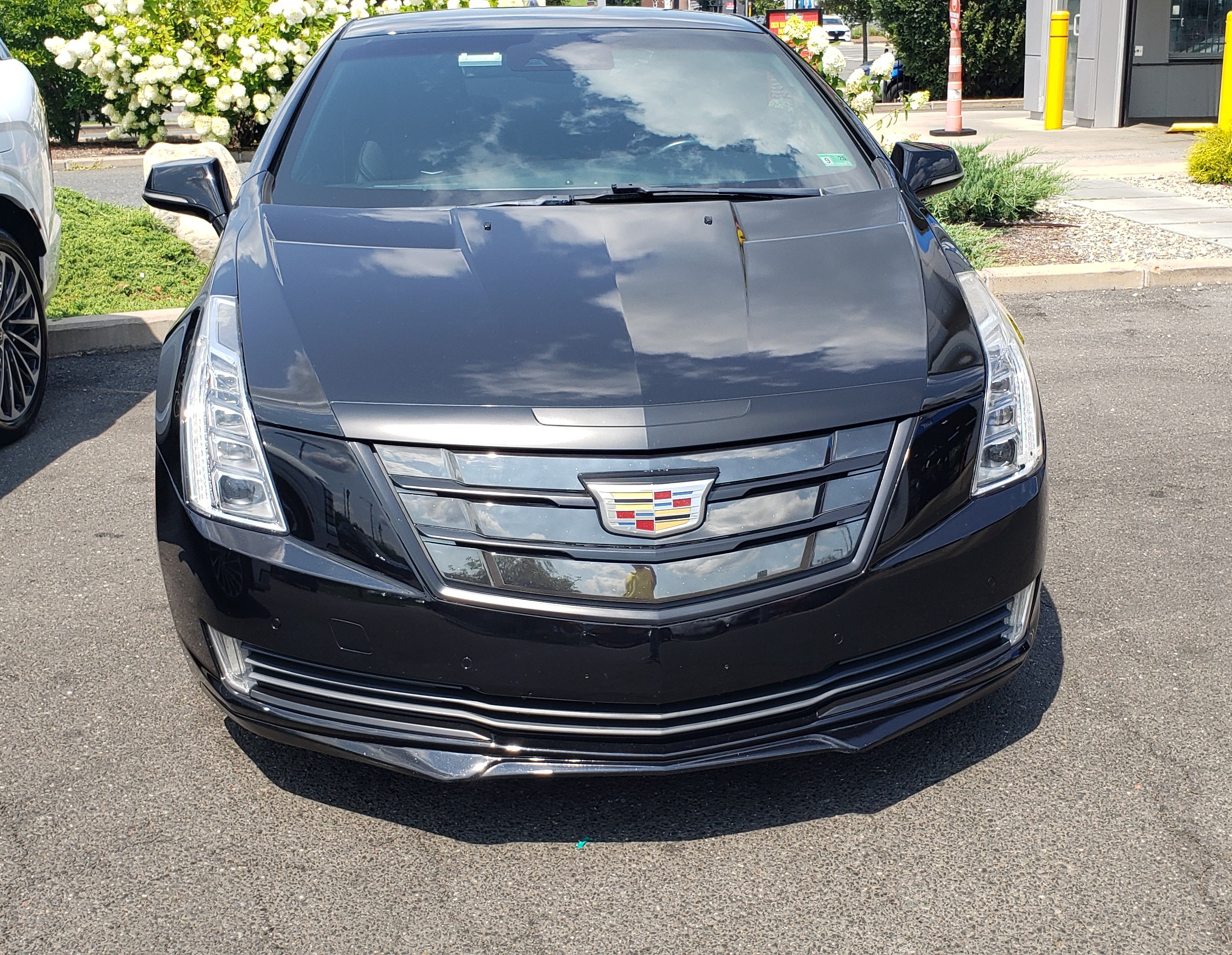 Used 2016 Cadillac ELR w/ Performance Package FWD image 4