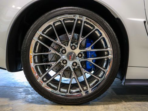 Used 2013 Chevrolet Corvette 427 w/ 1SC Preferred Equipment Group image 4