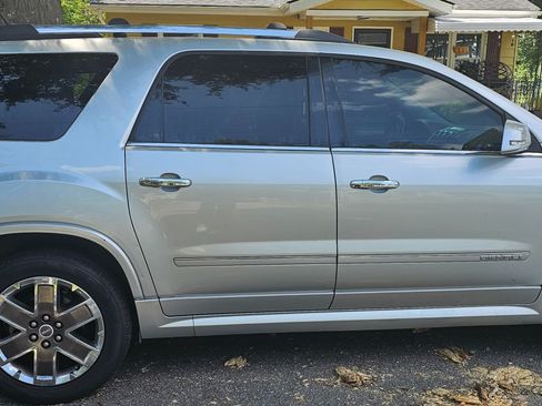 Used 2012 GMC Acadia Denali FWD image 1