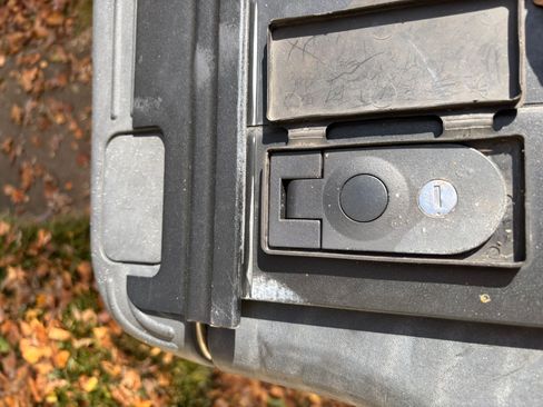 Used 2010 Ford F350 Lariat image 15