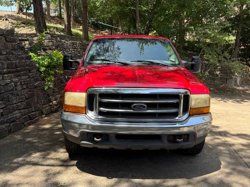 Used 2000 Ford F350 2WD Crew Cab Super Duty image 2