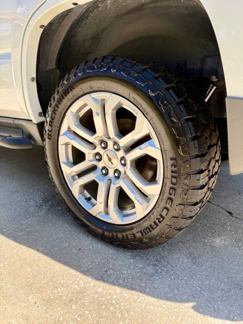 Used 2004 Chevrolet Tahoe Z71 w/ Z71 Preferred Equipment Group AWD/4WD image 24
