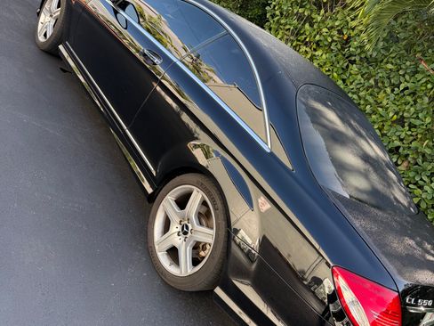 Used 2009 Mercedes-Benz CL 550 4MATIC image 4