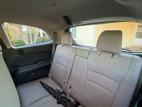 Used 2016 Honda Pilot Touring image 13