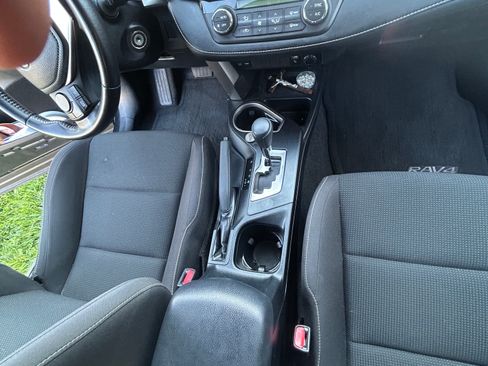 Used 2017 Toyota RAV4 XLE w/ Carpet Mat Package FWD image 18