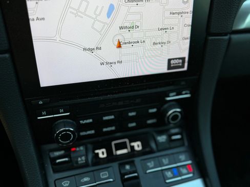 Used 2017 Porsche 911 Carrera image 14