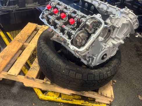 Used 2013 Ford Mustang GT Premium image 11