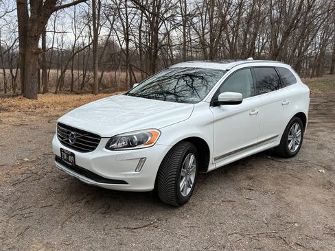 Used 2016 Volvo XC60 T6 Platinum w/ Climate Package image 1