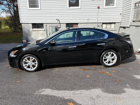 Used 2013 Nissan Maxima 3.5 SV w/ SV Value Pkg image 2