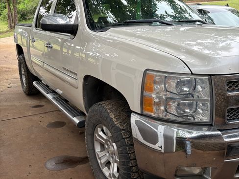 Used 2012 Chevrolet Silverado 1500 LT w/ All-Star Edition AWD/4WD image 2