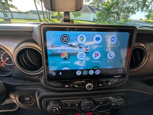 Used 2019 Jeep Wrangler Unlimited Sport S image 13