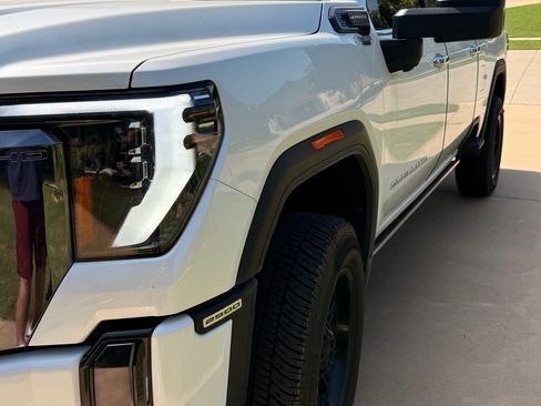 Used 2024 GMC Sierra 2500 Denali Ultimate w/ Max Trailering Package image 8