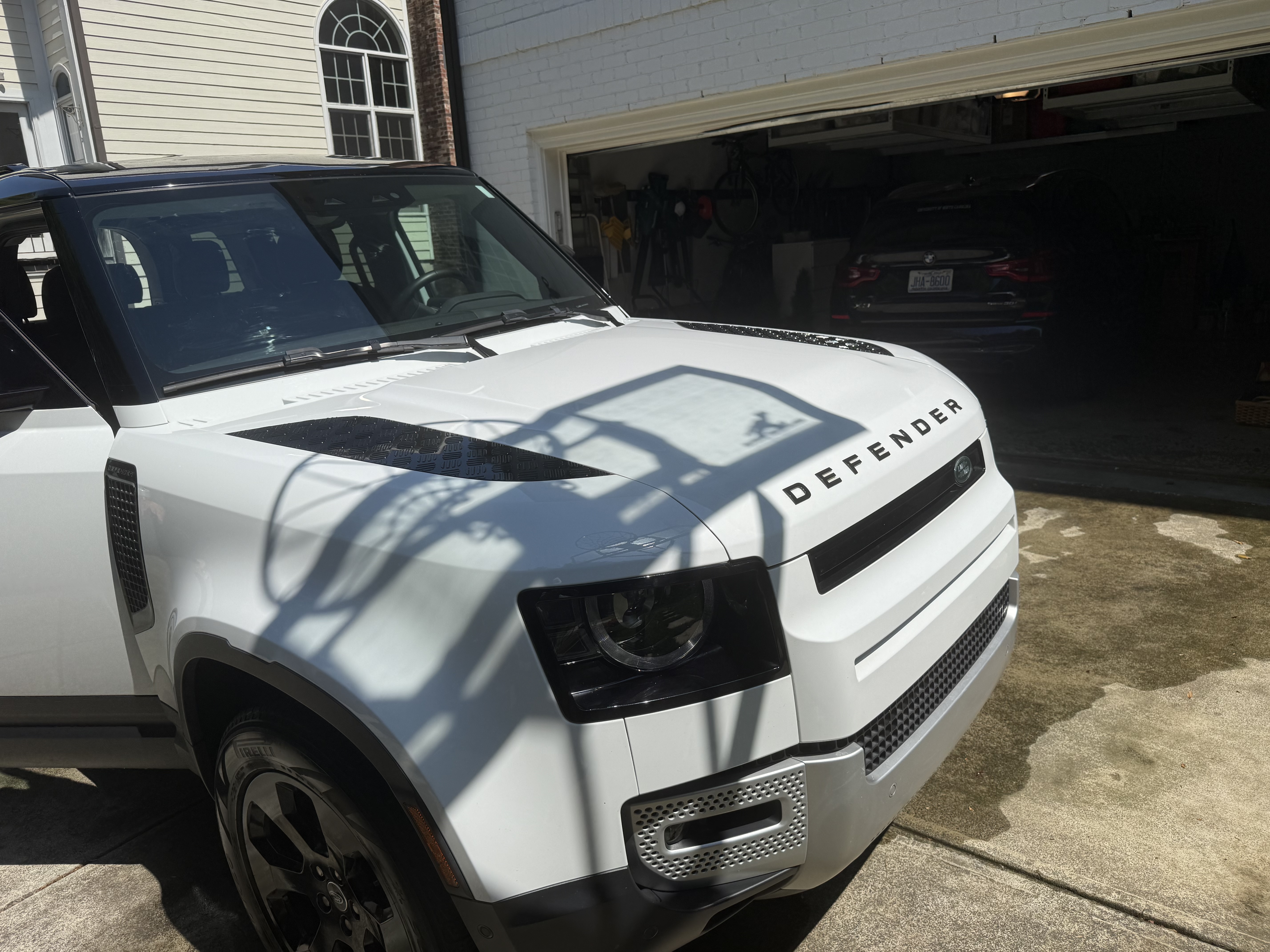 Used 2024 Land Rover Defender 110 S AWD/4WD image 2