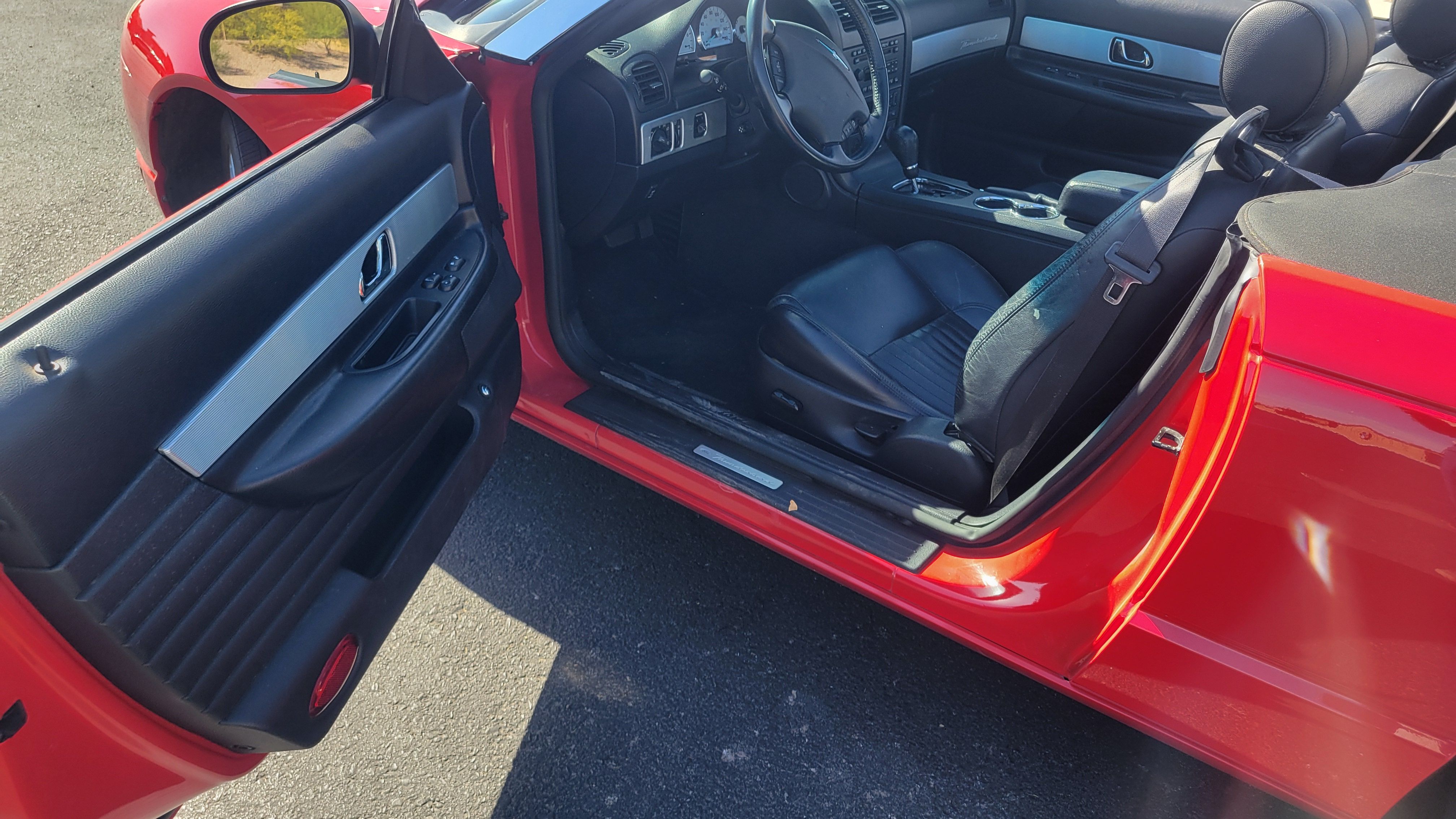 Used 2004 Ford Thunderbird RWD image 17