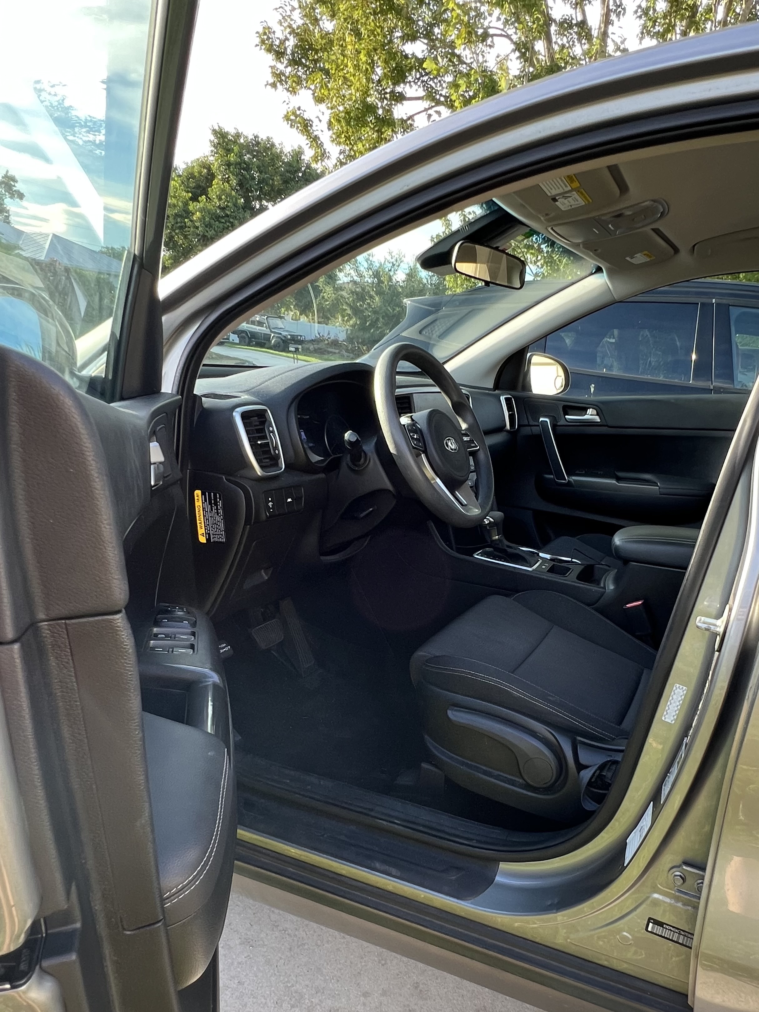 Used 2021 Kia Sportage LX FWD image 6