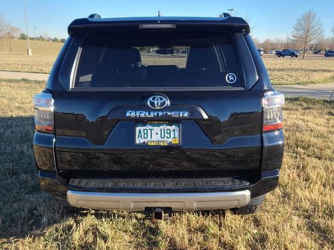 Used 2019 Toyota 4Runner TRD Off-Road Premium image 9