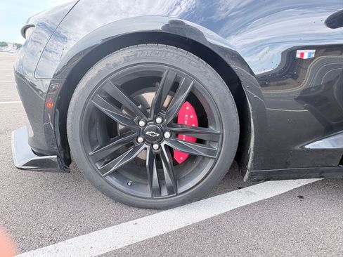 Used 2018 Chevrolet Camaro LT w/ RS Package RWD image 8