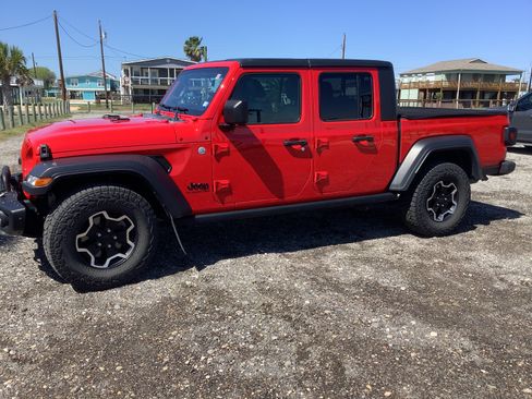 Used 2020 Jeep Gladiator Sport w/ Quick Order Package 24S image 6