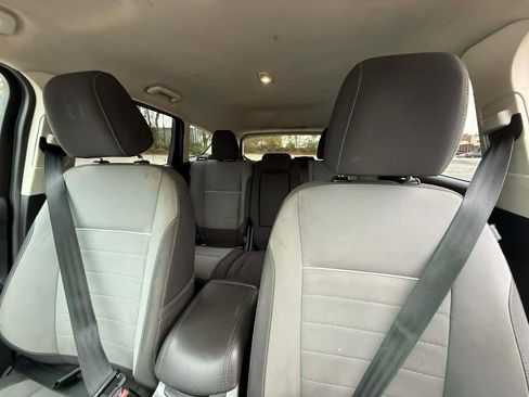 Used 2014 Ford Escape SE image 19