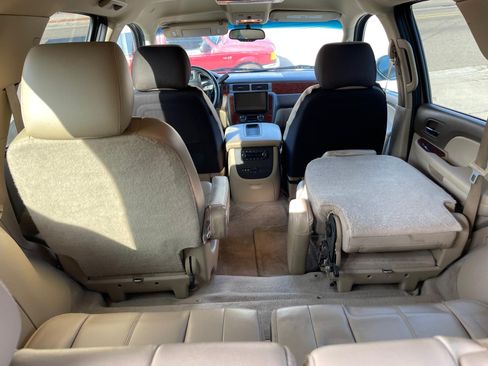 Used 2012 Chevrolet Tahoe LT w/ Luxury Package image 12