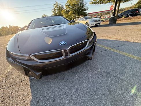 Used 2019 BMW i8 Roadster image 20
